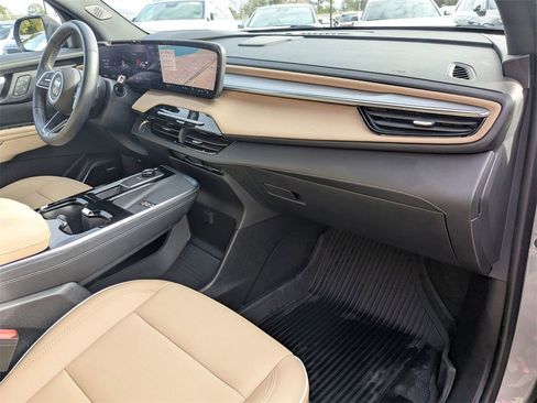 Used 2025 Buick Enclave Preferred w/ Power Package image 31