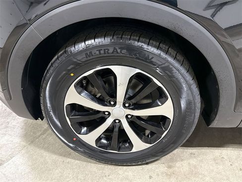 Used 2016 Kia Sorento EX w/ EX Premium Package image 26