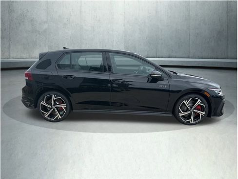New 2025 Volkswagen GTI SE image 6