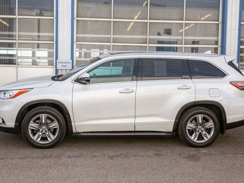 Used 2015 Toyota Highlander Limited Platinum image 8