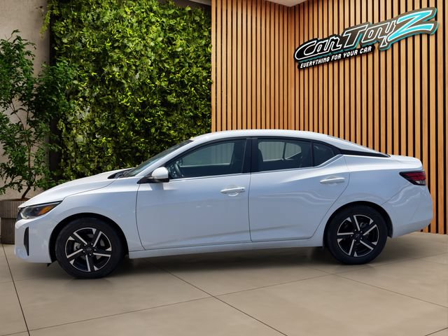 Used 2024 Nissan Sentra SV FWD image 2