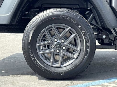 New 2026 Jeep Gladiator Sport image 35