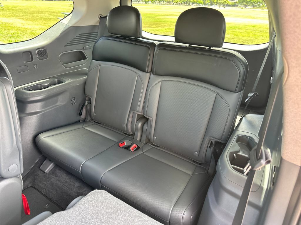 Used 2024 Kia EV9 Light Long Range RWD image 21