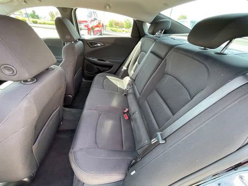 Used 2020 Chevrolet Malibu LT FWD image 16