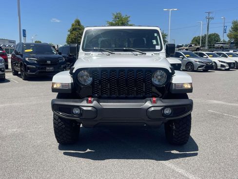 Used 2023 Jeep Gladiator Sport AWD/4WD image 2