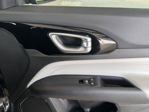 Used 2025 Jeep Compass Limited w/ Elite Group image 37