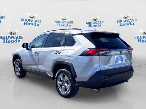 Used 2023 Toyota RAV4 LE AWD/4WD image 5