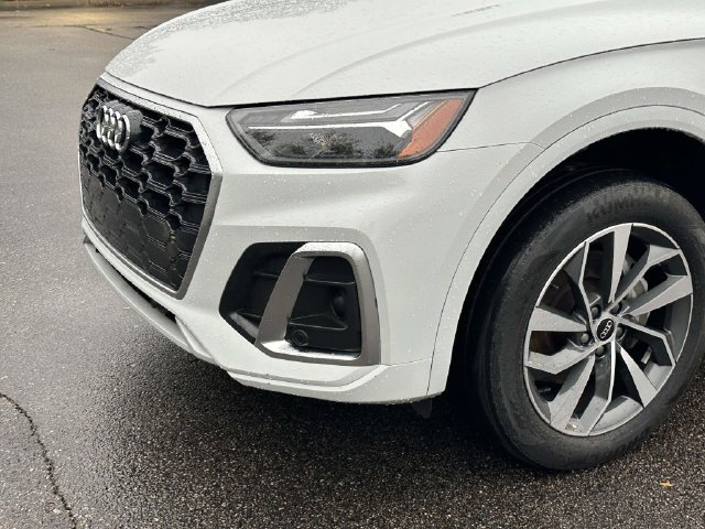Used 2023 Audi Q5 2.0T Premium w/ Convenience Package AWD/4WD image 8