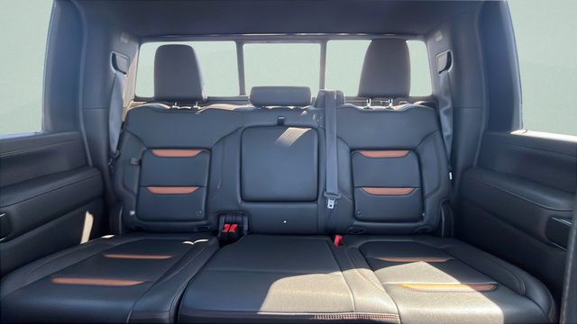 Used 2020 GMC Sierra 2500 AT4 w/ AT4 Premium Package AWD/4WD image 20