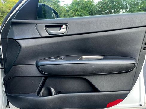 Used 2019 Kia Optima S image 23