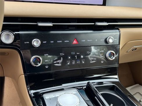 New 2026 Genesis G80 2.5T image 23