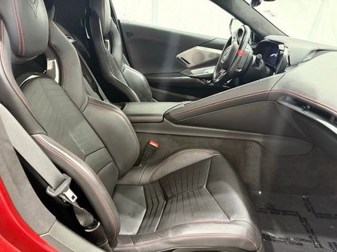 Used 2022 Chevrolet Corvette Stingray Premium Cpe w/ Z51 Performance Package image 15