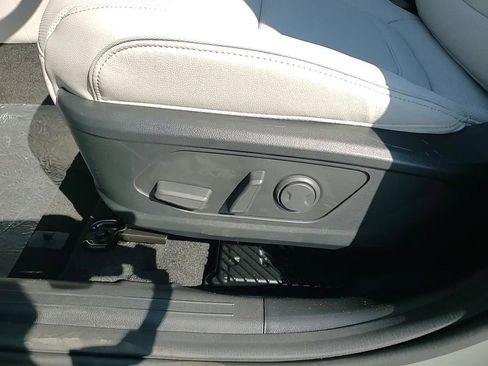 New 2026 Hyundai Tucson Limited image 15