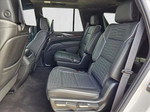 Used 2022 Cadillac Escalade Sport Platinum w/ Heavy-Duty Trailer Package image 19