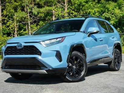 Used 2024 Toyota RAV4 SE