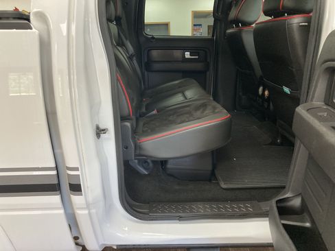 Used 2014 Ford F150 FX4 w/ Equipment Group 402A Luxury AWD/4WD image 18