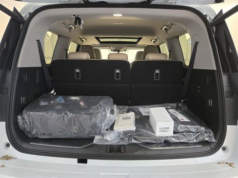 New 2026 INFINITI QX80 Pure w/ Cargo Package image 14