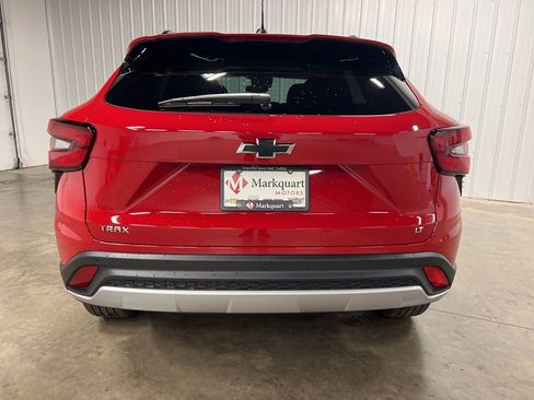 New 2026 Chevrolet Trax LT image 5