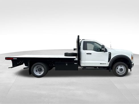 New 2024 Ford F550 4x4 Regular Cab Super Duty image 2