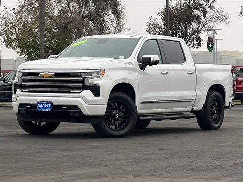 Used 2022 Chevrolet Silverado 1500 High Country w/ High Country Premium Package image 8