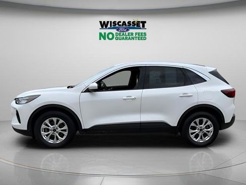 Used 2023 Ford Escape Active w/ Tech Pack #2 AWD/4WD image 2