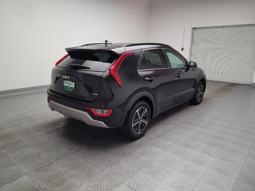 Used 2023 Kia Niro EX FWD image 9
