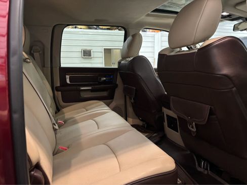 Used 2018 RAM 2500 Longhorn w/ Longhorn Southfork Package image 32