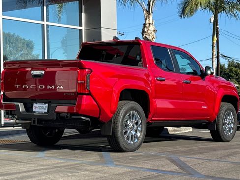 Certified 2025 Toyota Tacoma Limited image 5
