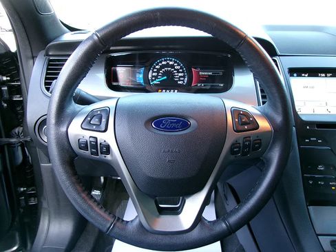 Used 2018 Ford Taurus SEL w/ Equipment Group 201A FWD image 18