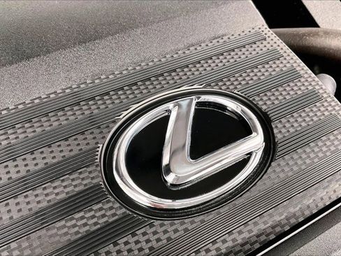 Used 2025 Lexus ES 300h w/ Premium Package image 33