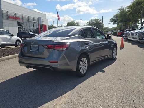 Certified 2025 Nissan Sentra S FWD image 8