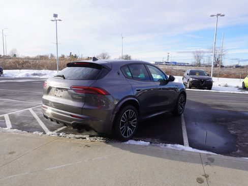 Used 2023 Maserati Grecale Modena image 7