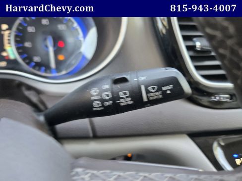 Used 2018 Chrysler Pacifica Touring-L Plus w/ Advanced Safetytec Group FWD image 23