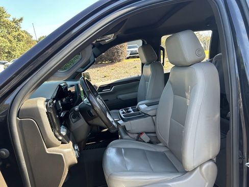 Used 2022 GMC Sierra 1500 SLT image 35