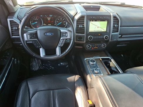 Used 2019 Ford Expedition Platinum image 12