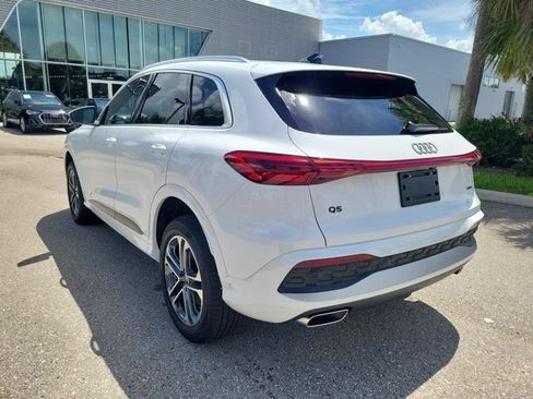 Certified 2025 Audi Q5 Premium w/ Convenience Package AWD/4WD image 5