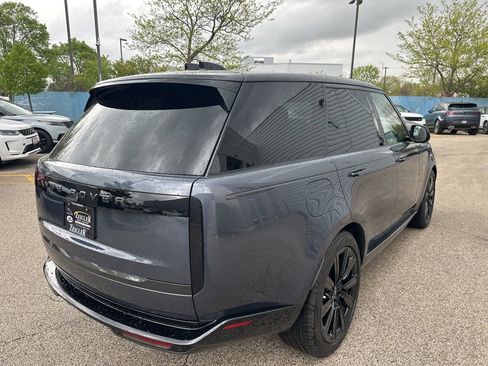 Used 2025 Land Rover Range Rover SE AWD/4WD image 4