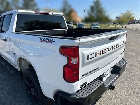 Used 2023 Chevrolet Silverado 1500 Custom Trail Boss w/ LPO, Dark Essentials Package image 40