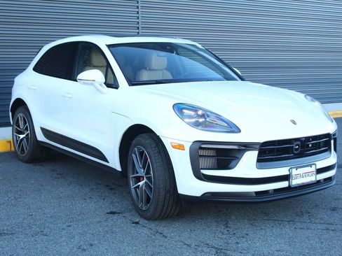 New 2026 Porsche Macan S AWD/4WD image 10
