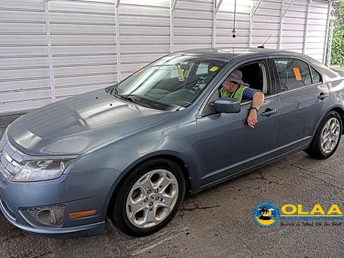 Used 2011 Ford Fusion SE FWD image 1