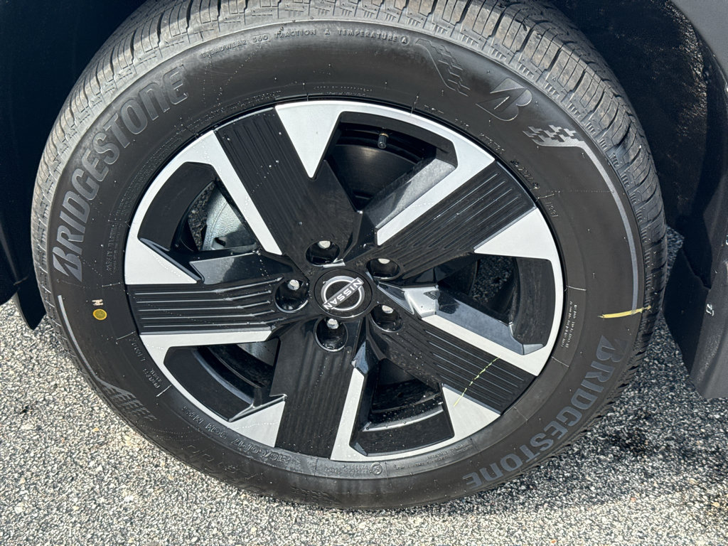 New 2027 Nissan Kicks SV AWD/4WD image 9