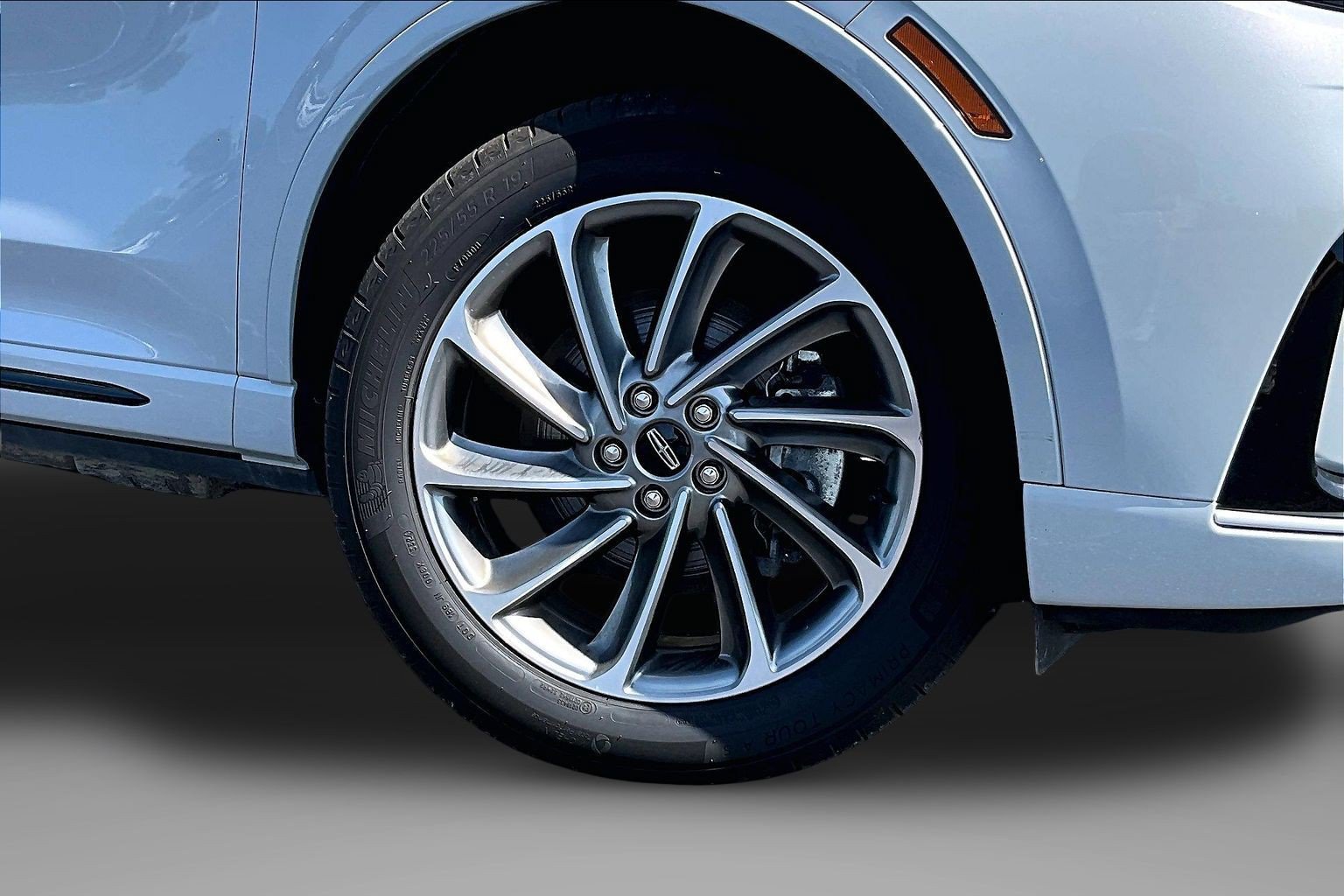 Used 2025 Lincoln Corsair Grand Touring w/ Equipment Group 301A AWD/4WD image 8