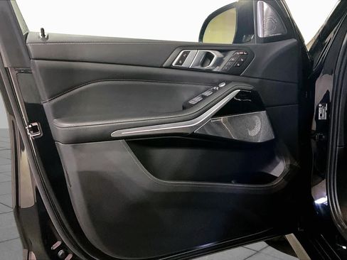 Certified 2025 BMW X7 M60i AWD/4WD image 21