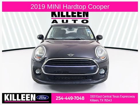 Used 2019 MINI Cooper 2-Door Hardtop w/ Signature Upholstery Package FWD image 1