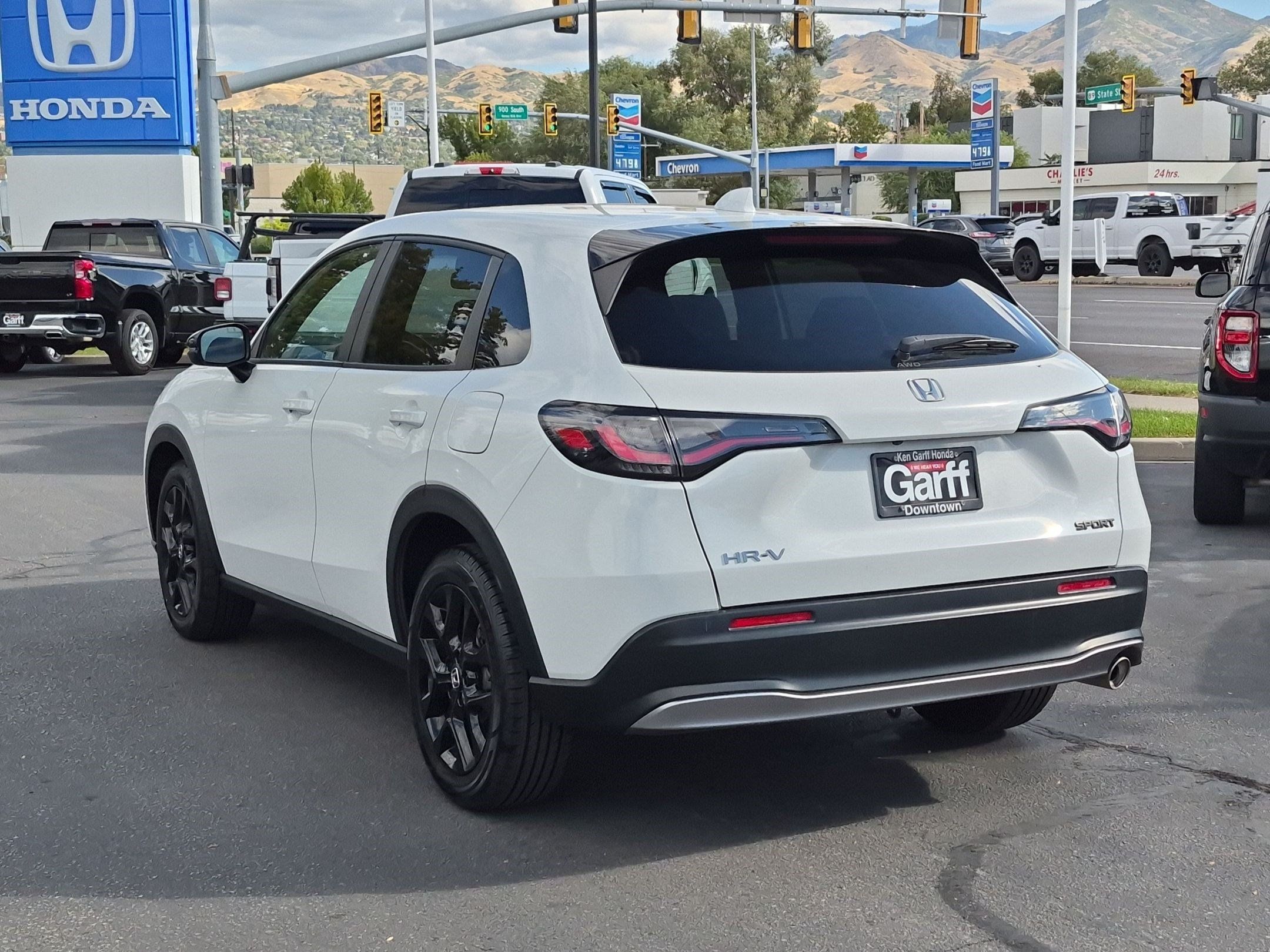 Certified 2024 Honda HR-V Sport image 8