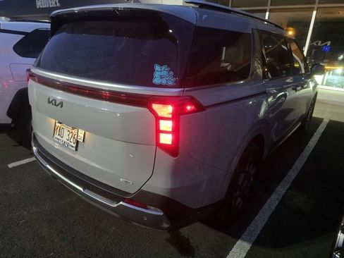 Used 2025 Kia Carnival SX image 6