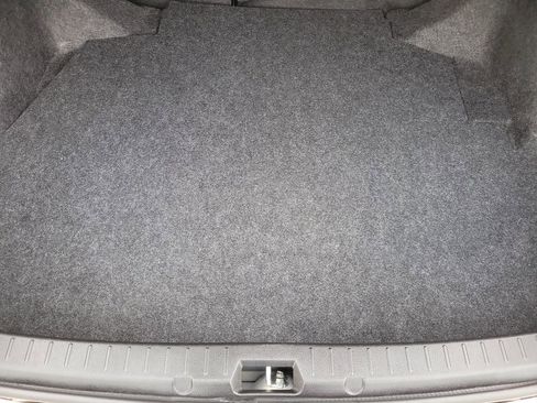 Used 2013 Toyota Corolla LE FWD image 11