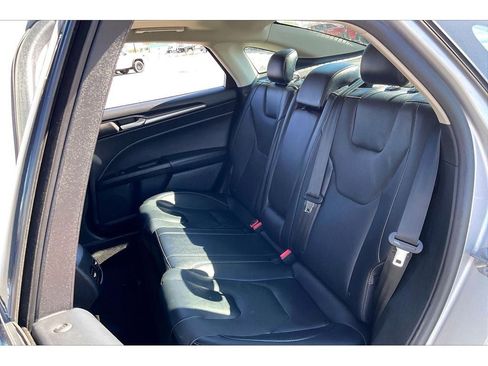 Used 2017 Ford Fusion Titanium FWD image 28