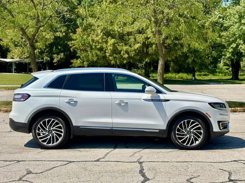 Used 2019 Lincoln Nautilus Reserve AWD/4WD image 4