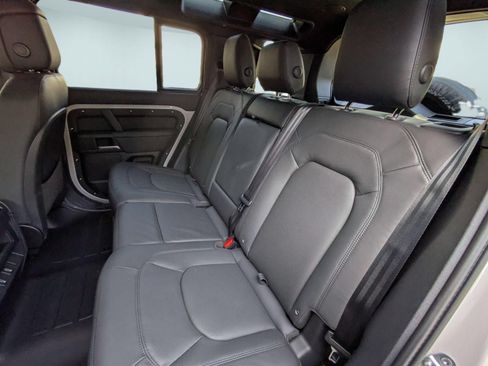 New 2026 Land Rover Defender 110 X-Dynamic SE AWD/4WD image 25